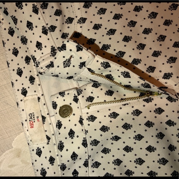 Pants! 👖 - Picture 4 of 12